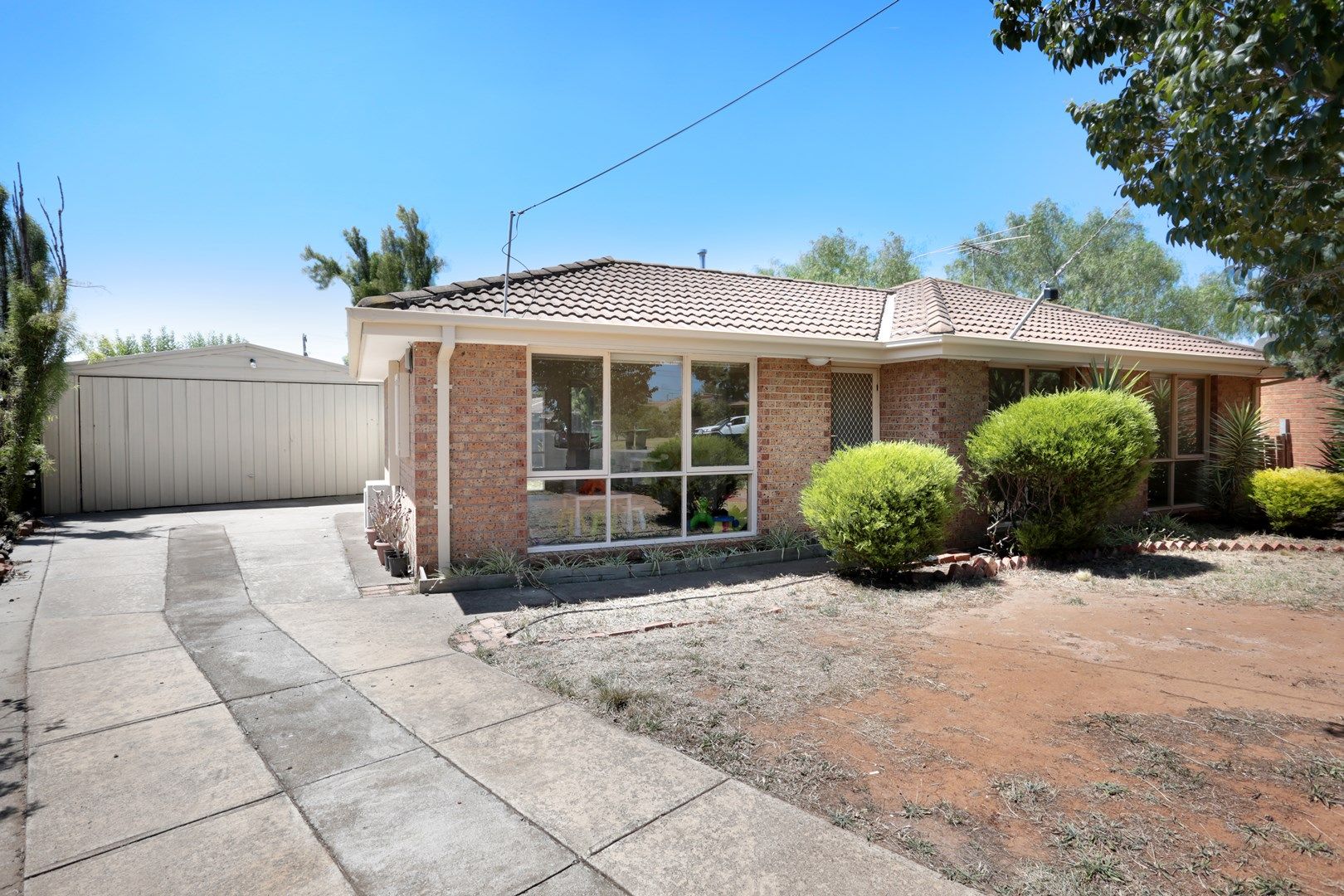 9 ARUNDEL COURT, Hoppers Crossing VIC 3029, Image 2