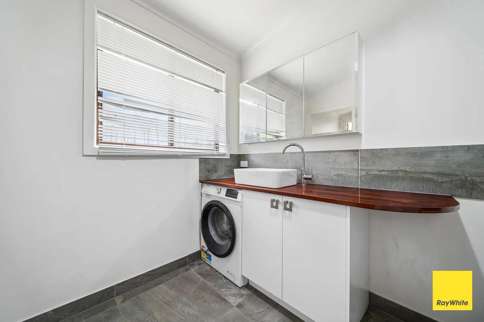 Additional image 10 of 35 Greenwood Drive, Kennington VIC 3550