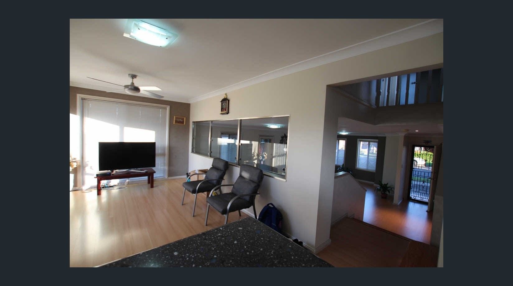 4 bedrooms House in 1A Wirralee St SOUTH WENTWORTHVILLE NSW, 2145