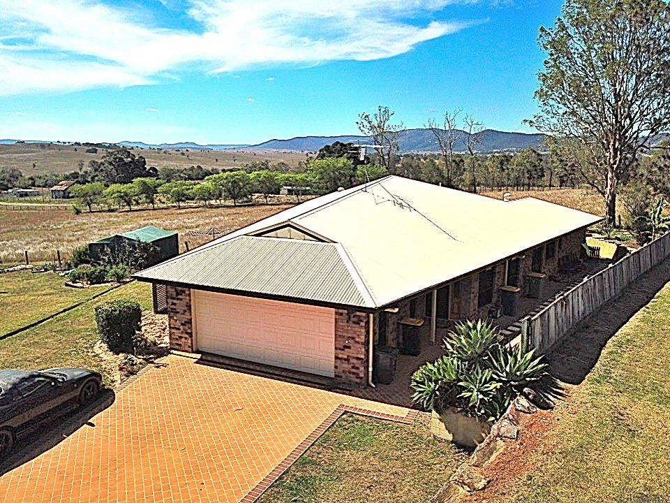 10 Golf Links Crt, Kilcoy QLD 4515, Image 0