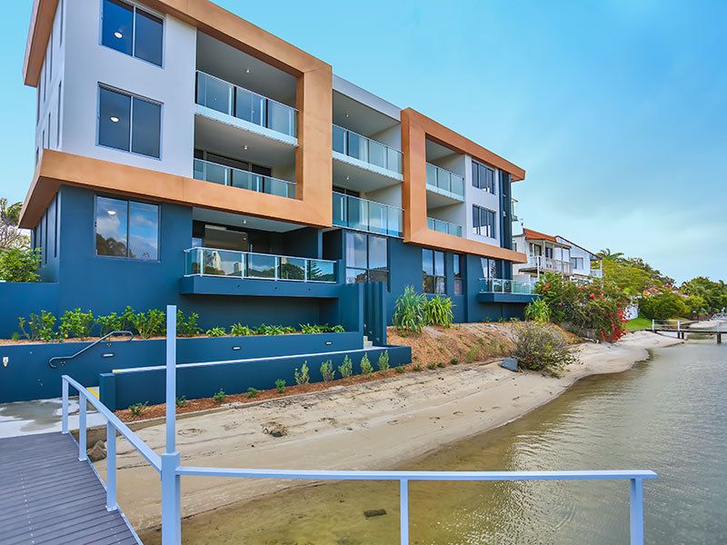 1 bedrooms Apartment / Unit / Flat in 302/36 Elliott Street SURFERS PARADISE QLD, 4217