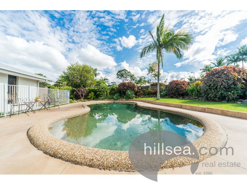 4 bedrooms House in 2 Picola Place HELENSVALE QLD, 4212
