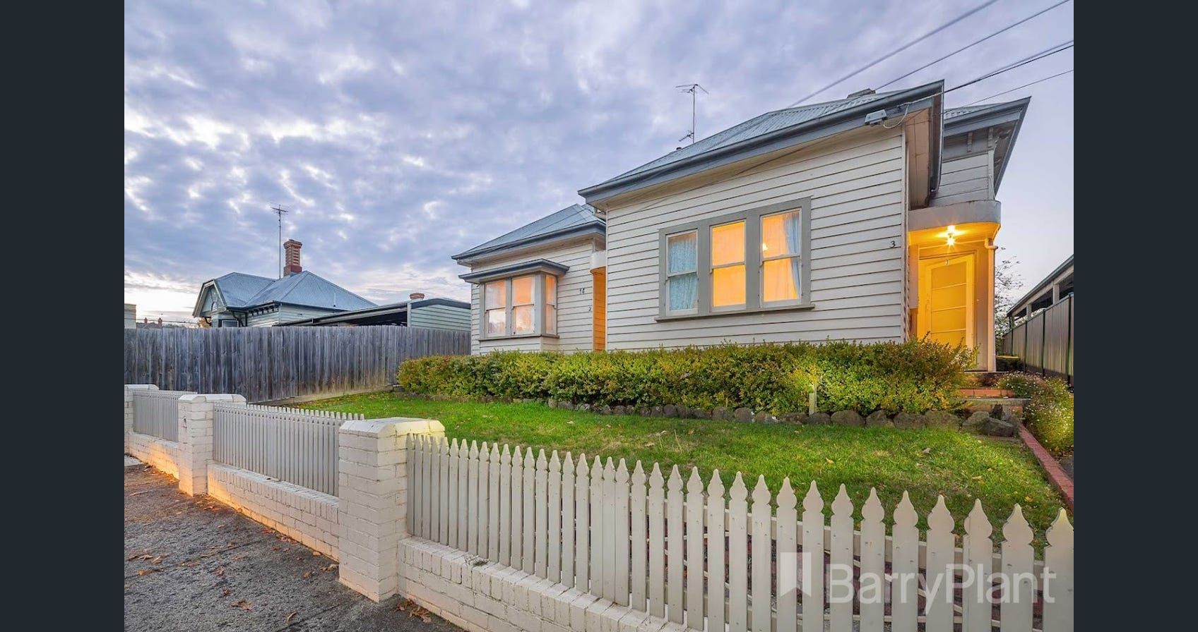 2/14 Clarendon Street, Soldiers Hill VIC 3350, Image 0