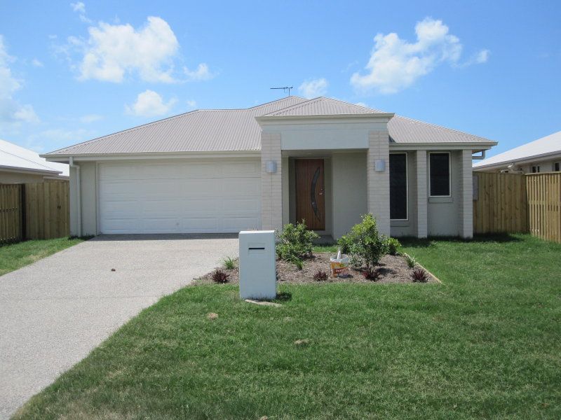 4 bedrooms House in 34 Galleon circuit BUCASIA QLD, 4750