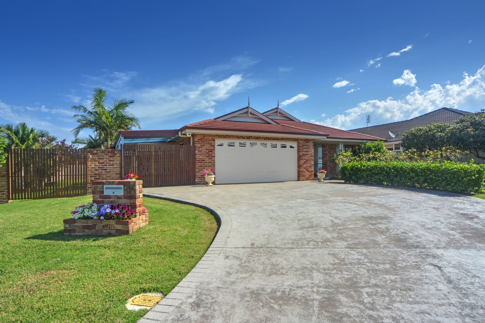 8 Rock Lilly Close, Worrigee NSW 2540