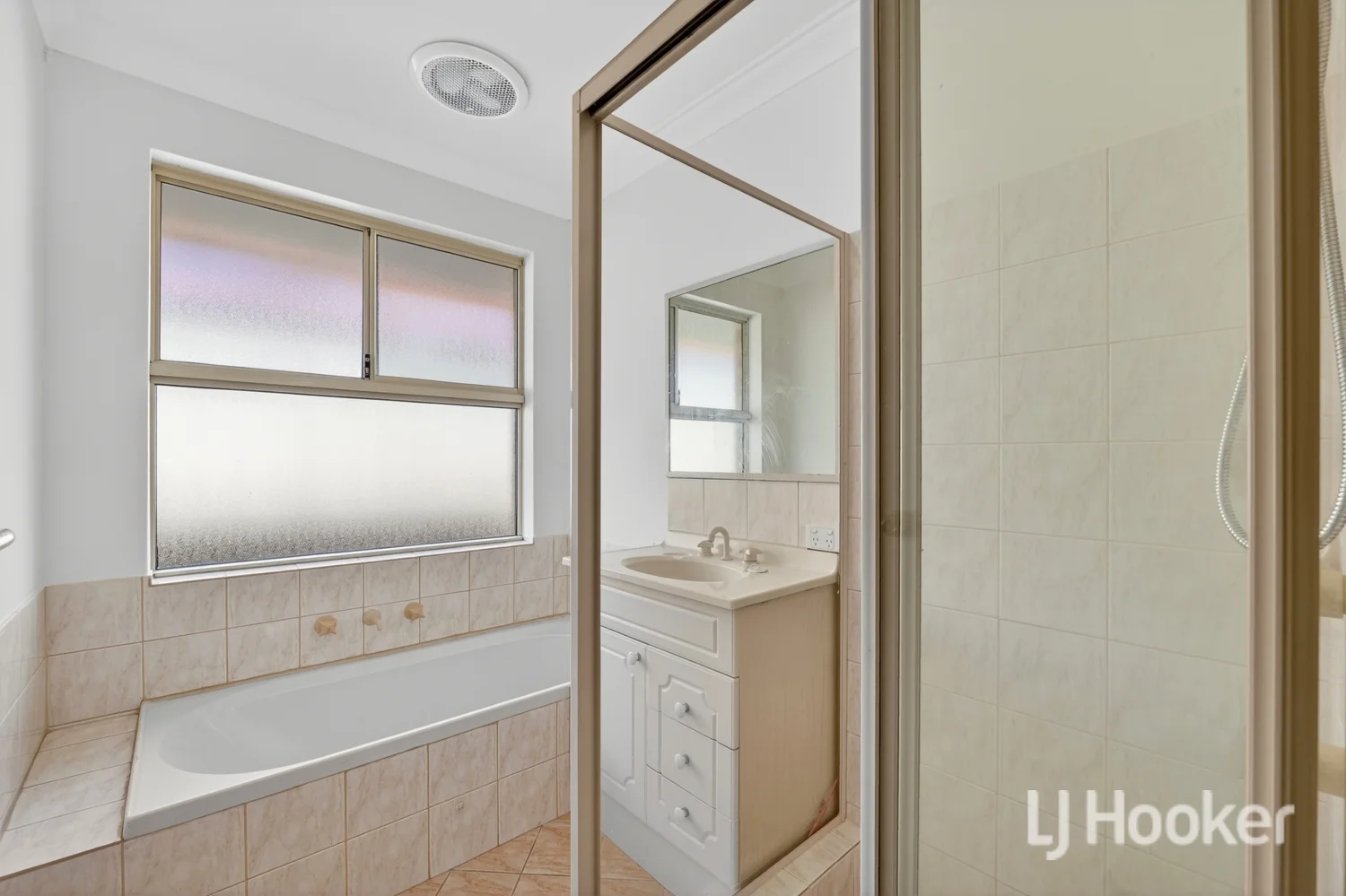 Additional image 8 of 15 Greenland Bvd, Canning Vale WA 6155