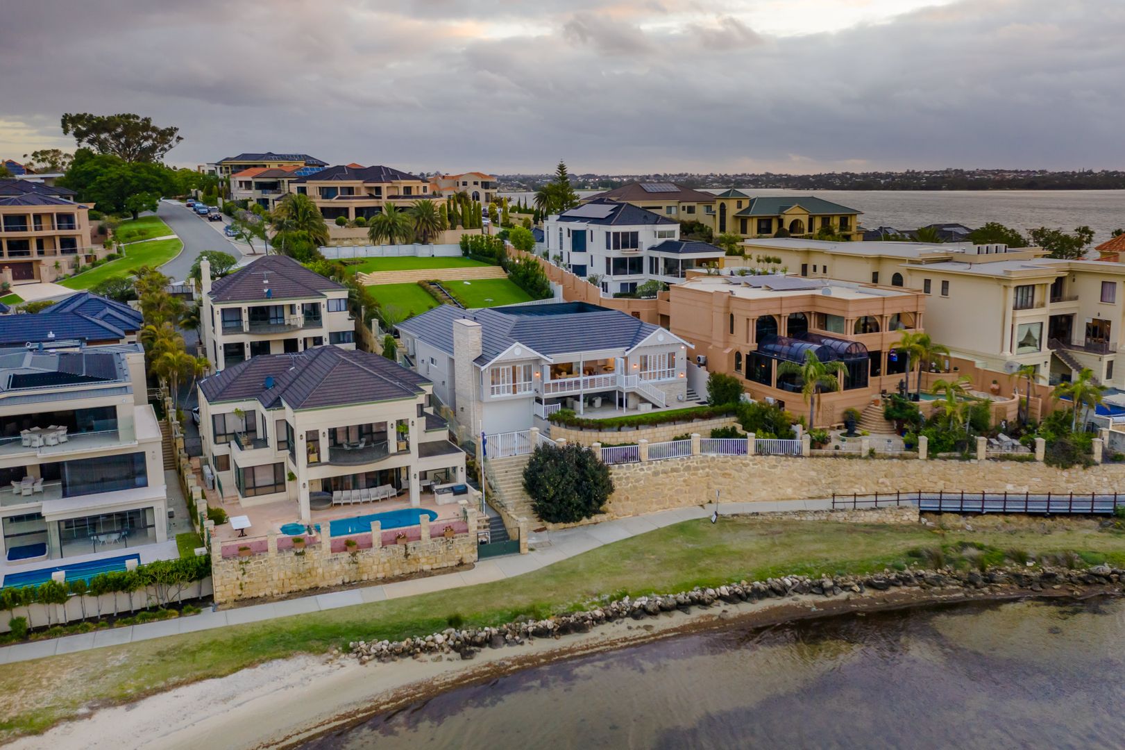 2A Majestic Close, Applecross WA 6153 House For Rent 2200 Domain