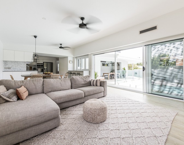 5 Seriema Street, Burleigh Waters QLD 4220