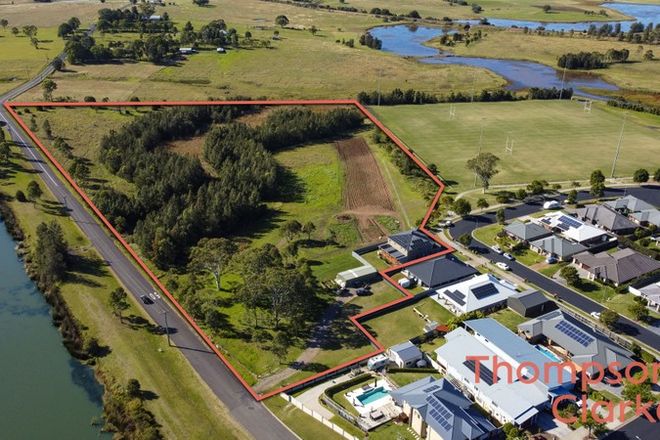 Picture of 60 Redgum Circuit, ABERGLASSLYN NSW 2320