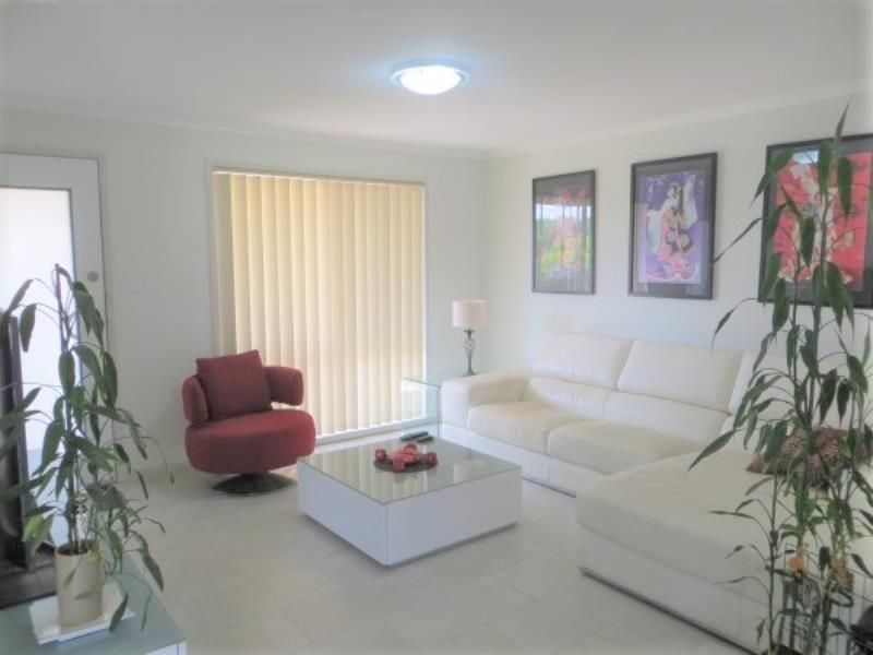 3 bedrooms Townhouse in 9/8 Jondol Place ISABELLA PLAINS ACT, 2905