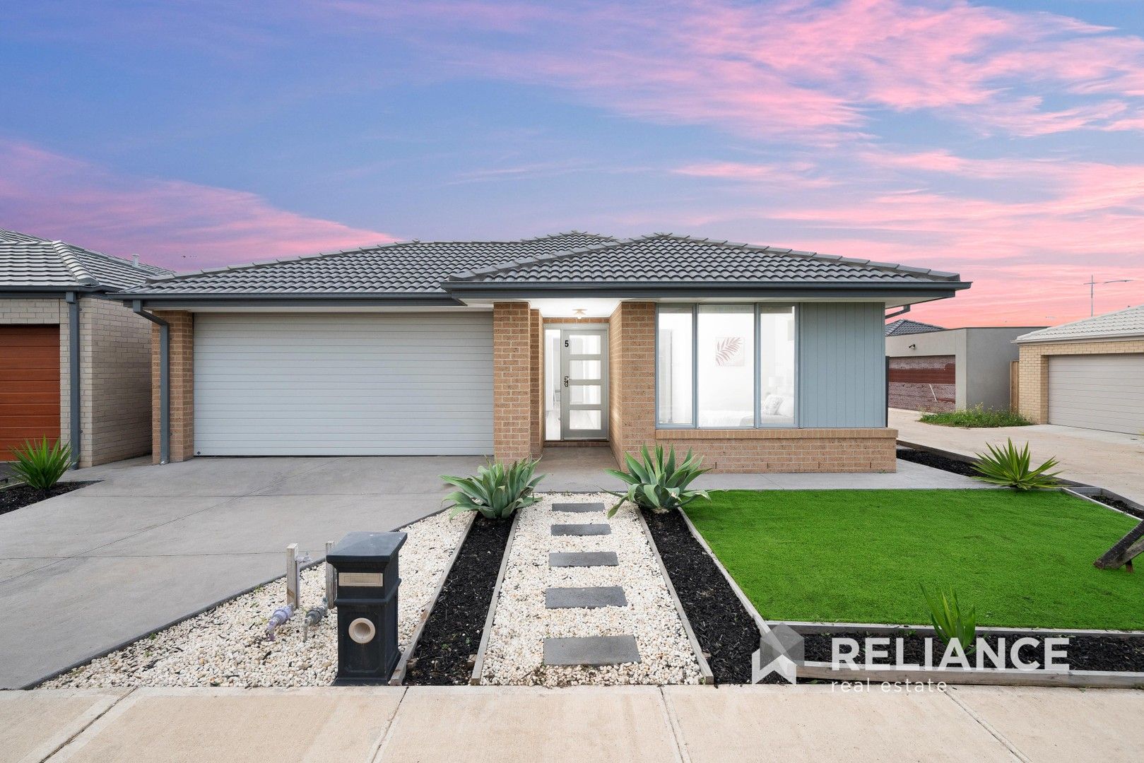 4 bedrooms House in 5 Pavey Street TARNEIT VIC, 3029