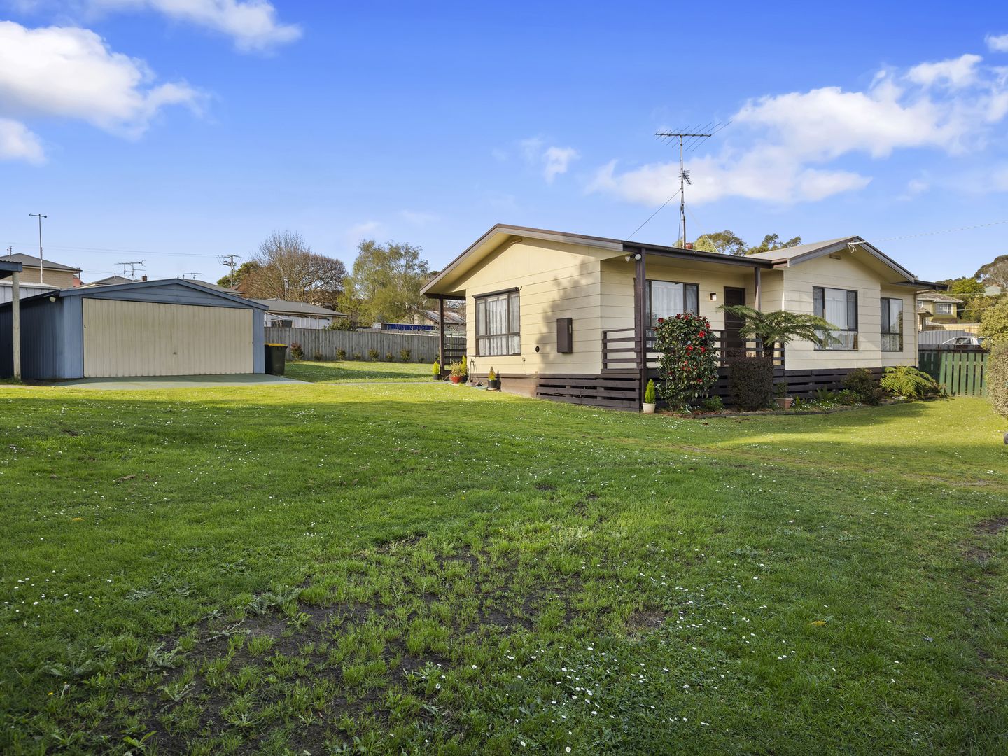 7 Leongatha Rd, Korumburra VIC 3950, Image 2