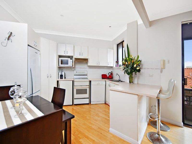 2 bedrooms Apartment / Unit / Flat in 10/12 Ewos Parade CRONULLA NSW, 2230