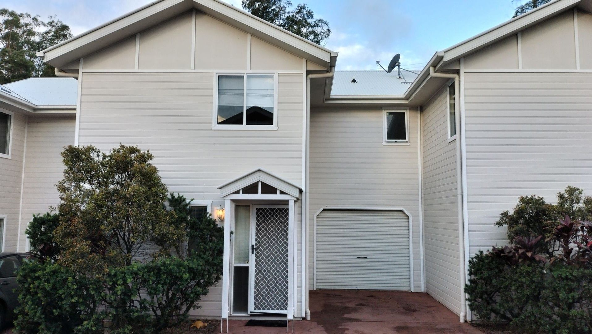 3 bedrooms Townhouse in 7/2A North St BEERWAH QLD, 4519