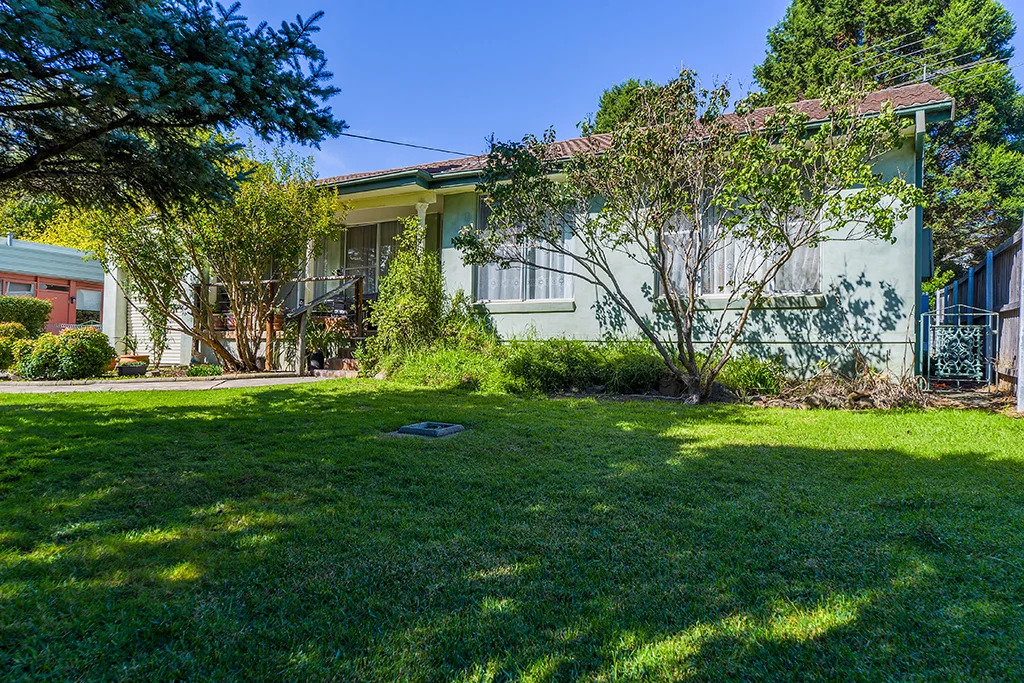 12 Waverley Parade, Mittagong NSW 2575