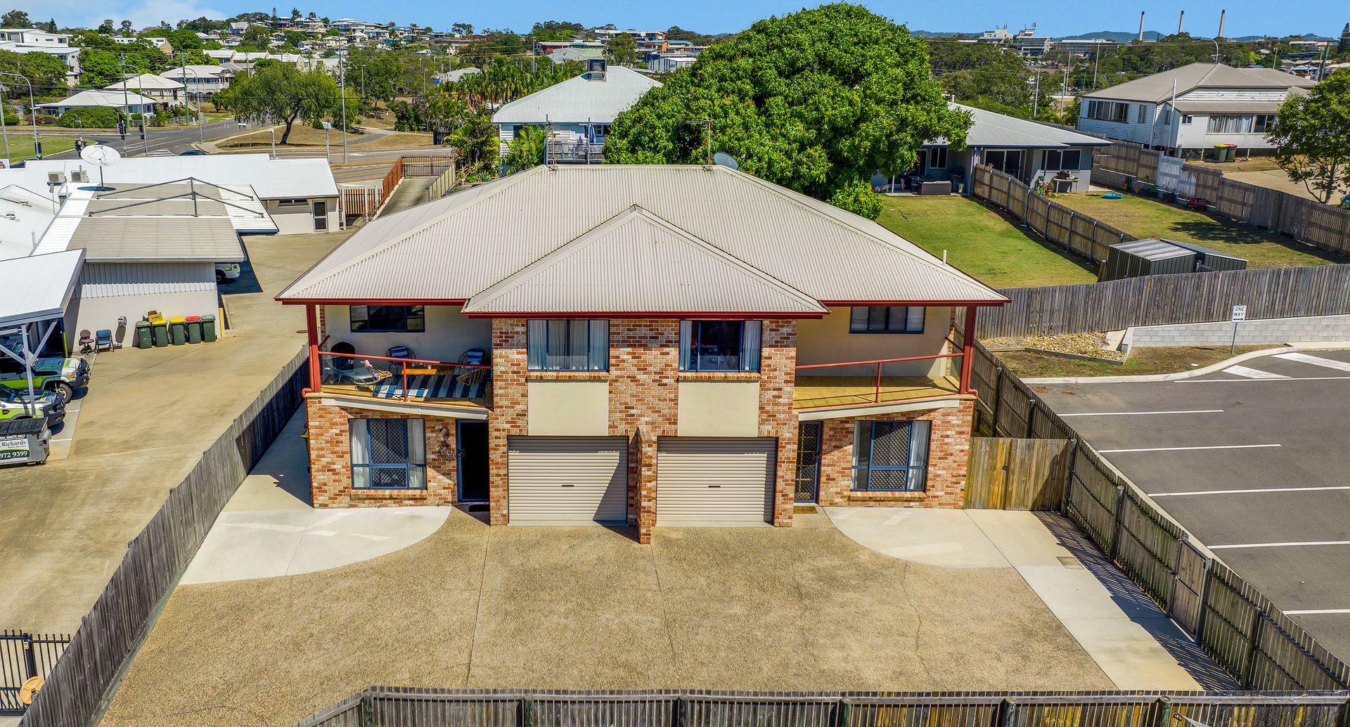 3 bedrooms Townhouse in 1 & 2/113A Central Lane GLADSTONE CENTRAL QLD, 4680
