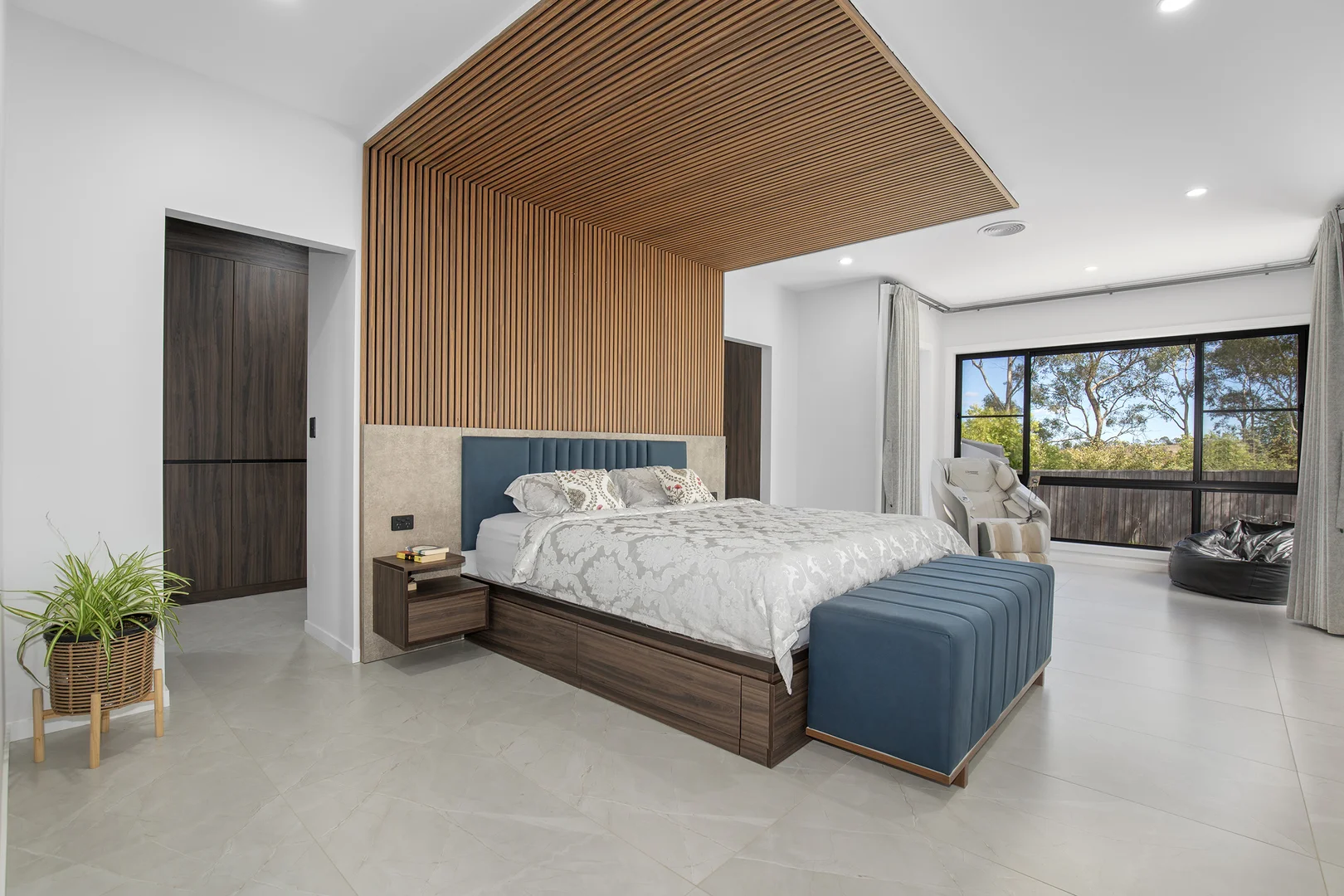 Additional image 7 of 32 Campbell Parade, Armidale NSW 2350