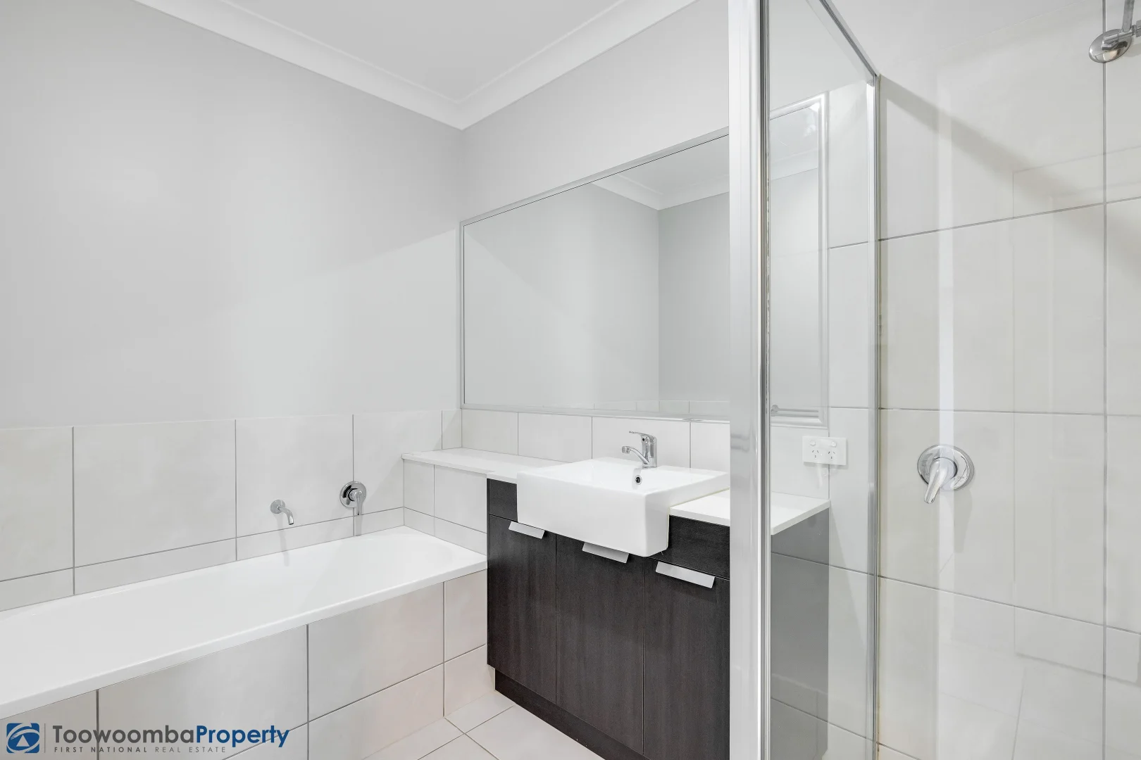 Additional image 8 of 2/436 Hume Street, Middle Ridge QLD 4350
