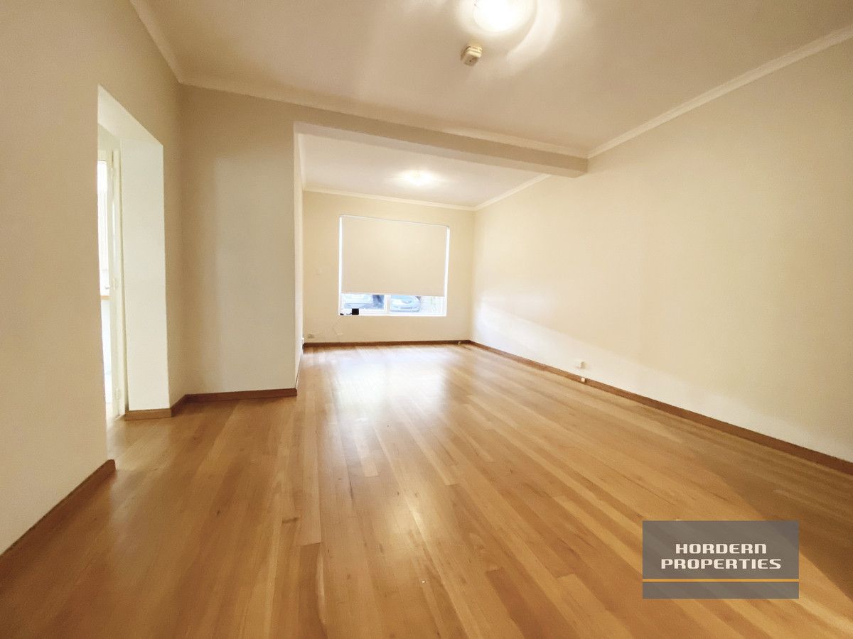 2 bedrooms Apartment / Unit / Flat in 12/264 New South Head Road DOUBLE BAY NSW, 2028