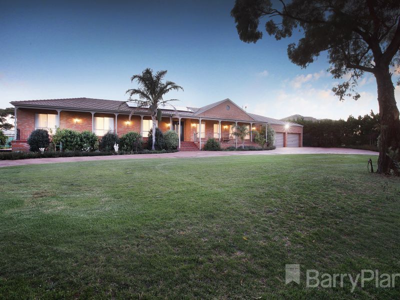 7 Montrose Court, Greenvale VIC 3059, Image 0