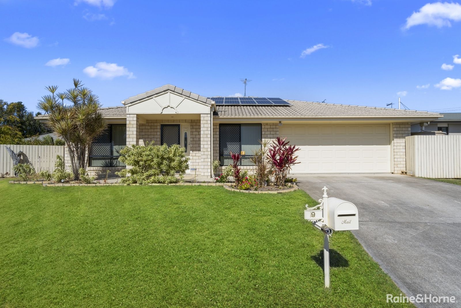 9 Mikaela Ct, Kallangur QLD 4503, Image 0