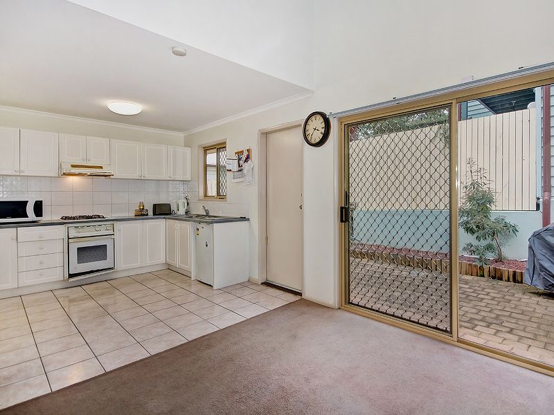 1/9 Chester St, Highgate Hill QLD 4101, Image 2