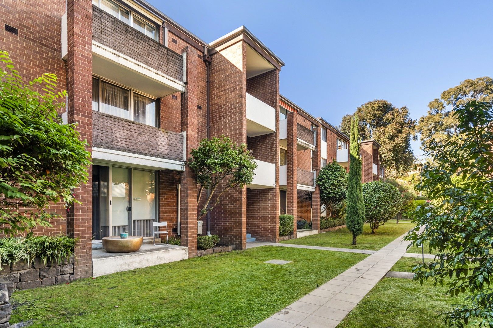 2 bedrooms Apartment / Unit / Flat in 22/70 O'Shanassy Street NORTH MELBOURNE VIC, 3051
