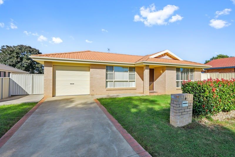 3 bedrooms House in 8 Banks Street TAMWORTH NSW, 2340
