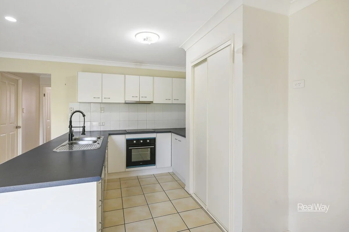 Additional image 4 of 30 Wareena Crescent, Glenvale QLD 4350