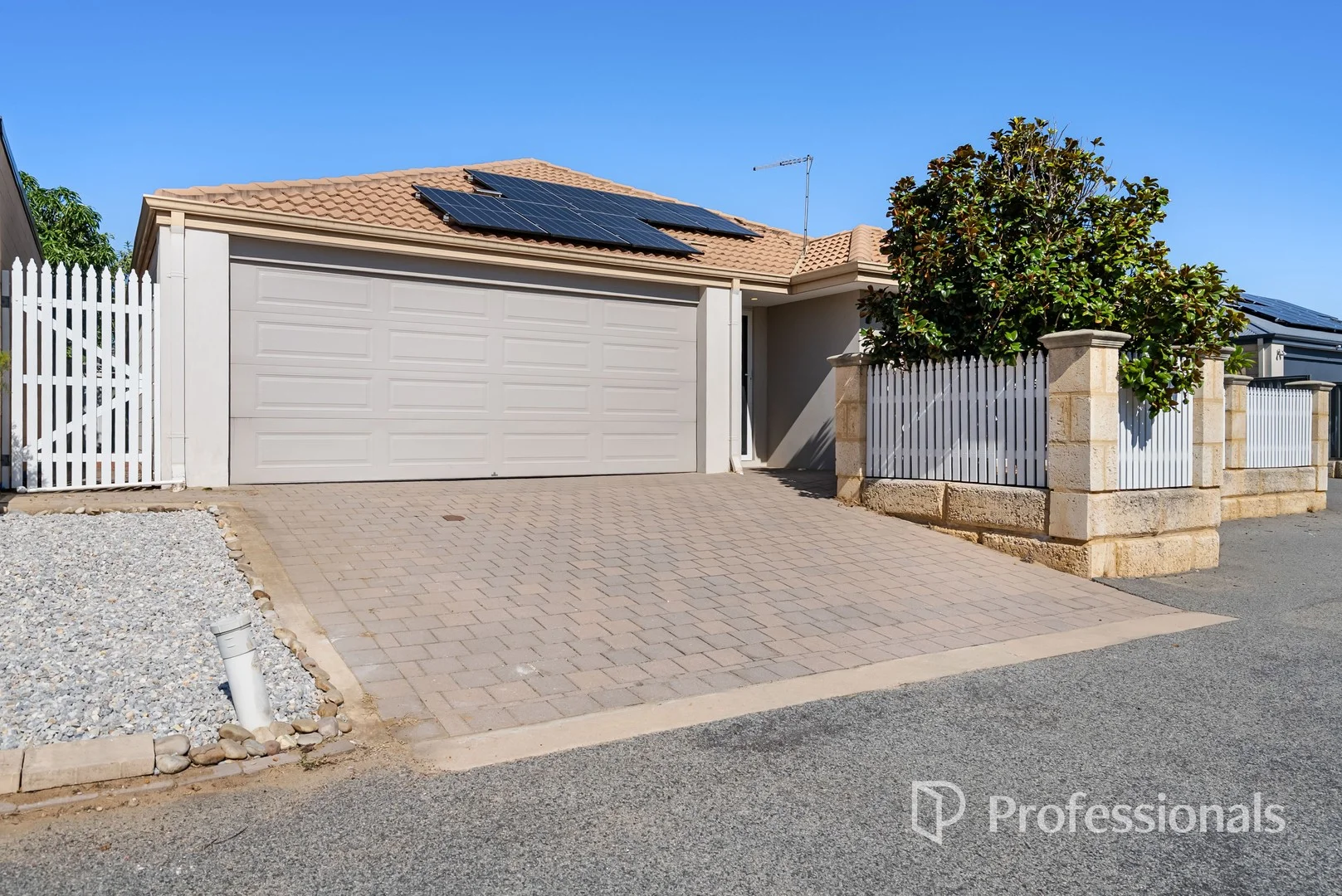4/9 Anderson Road, Forrestfield WA 6058