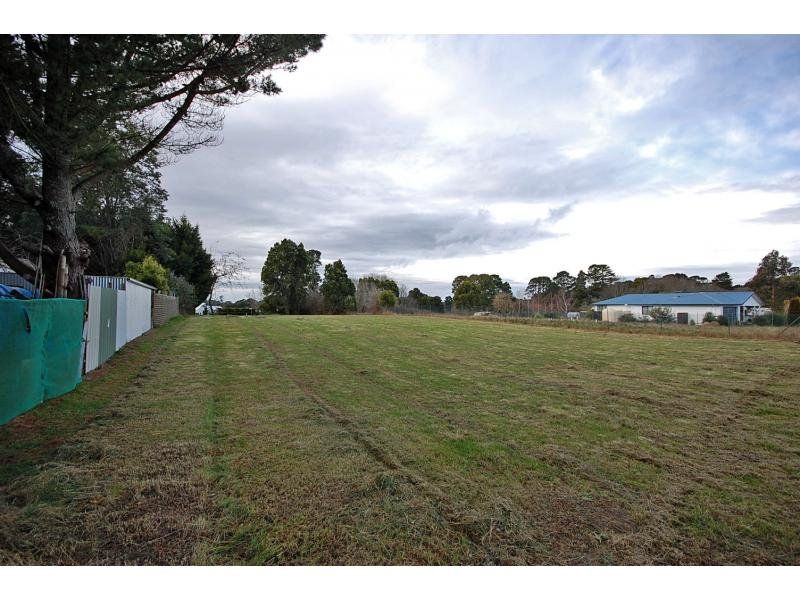 18 High Street, Lyonville VIC 3461, Image 2