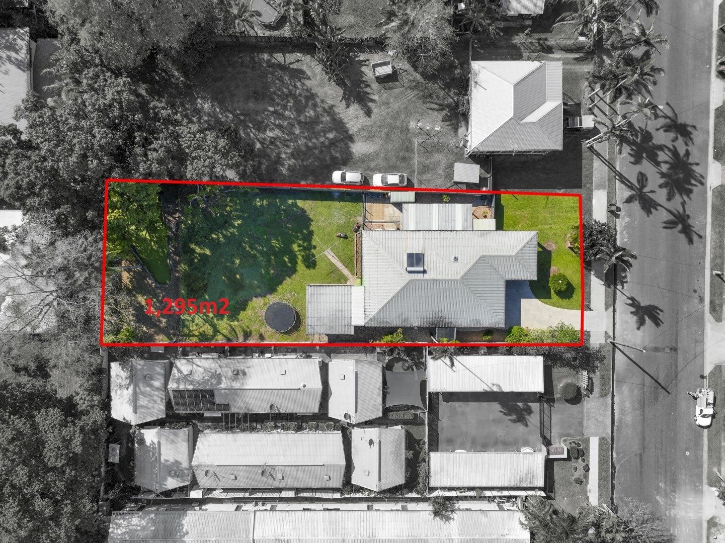 487 Mccoombe Street Mooroobool QLD 4870 Domain