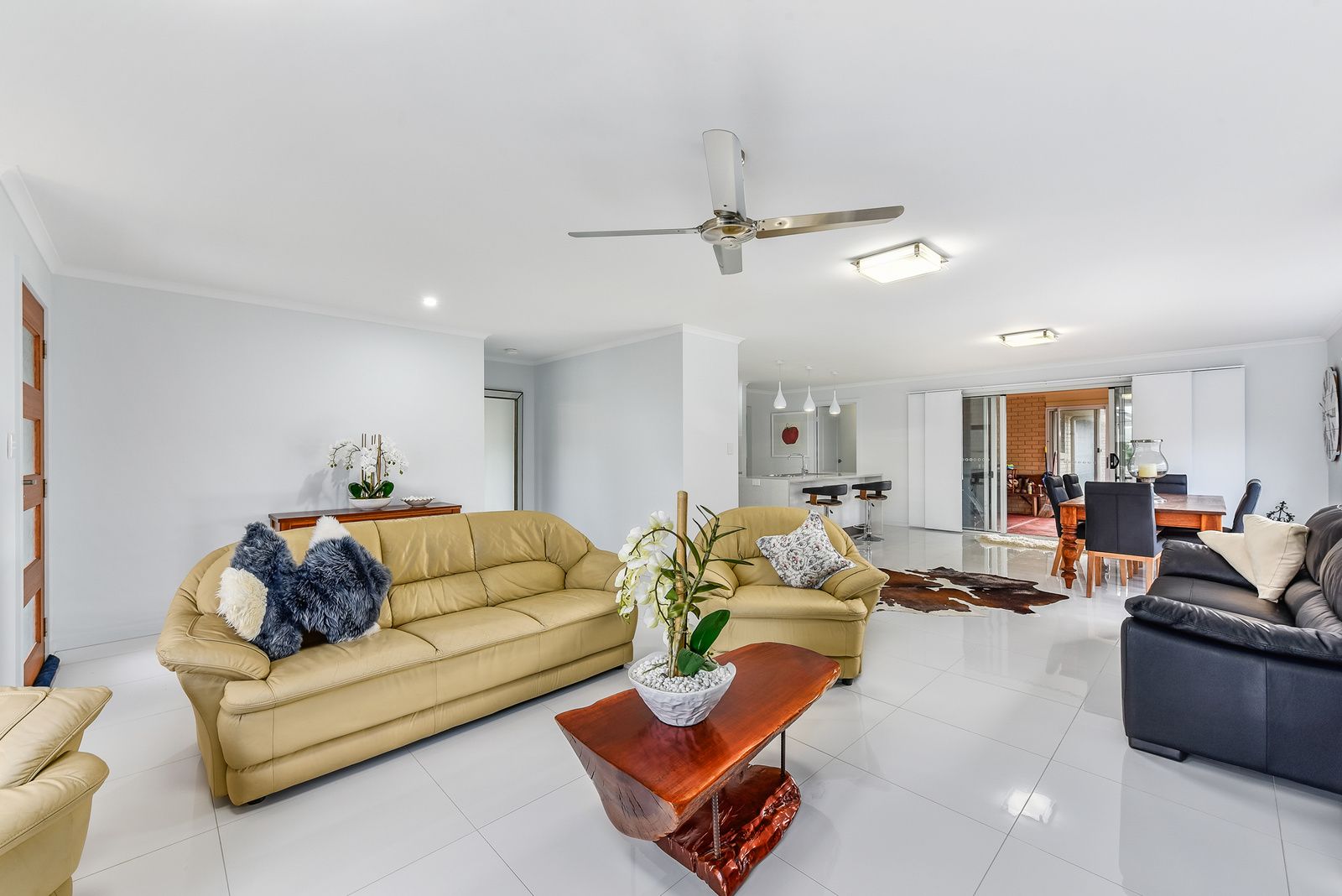 15 Linnell Drive, Beachport SA 5280, Image 2