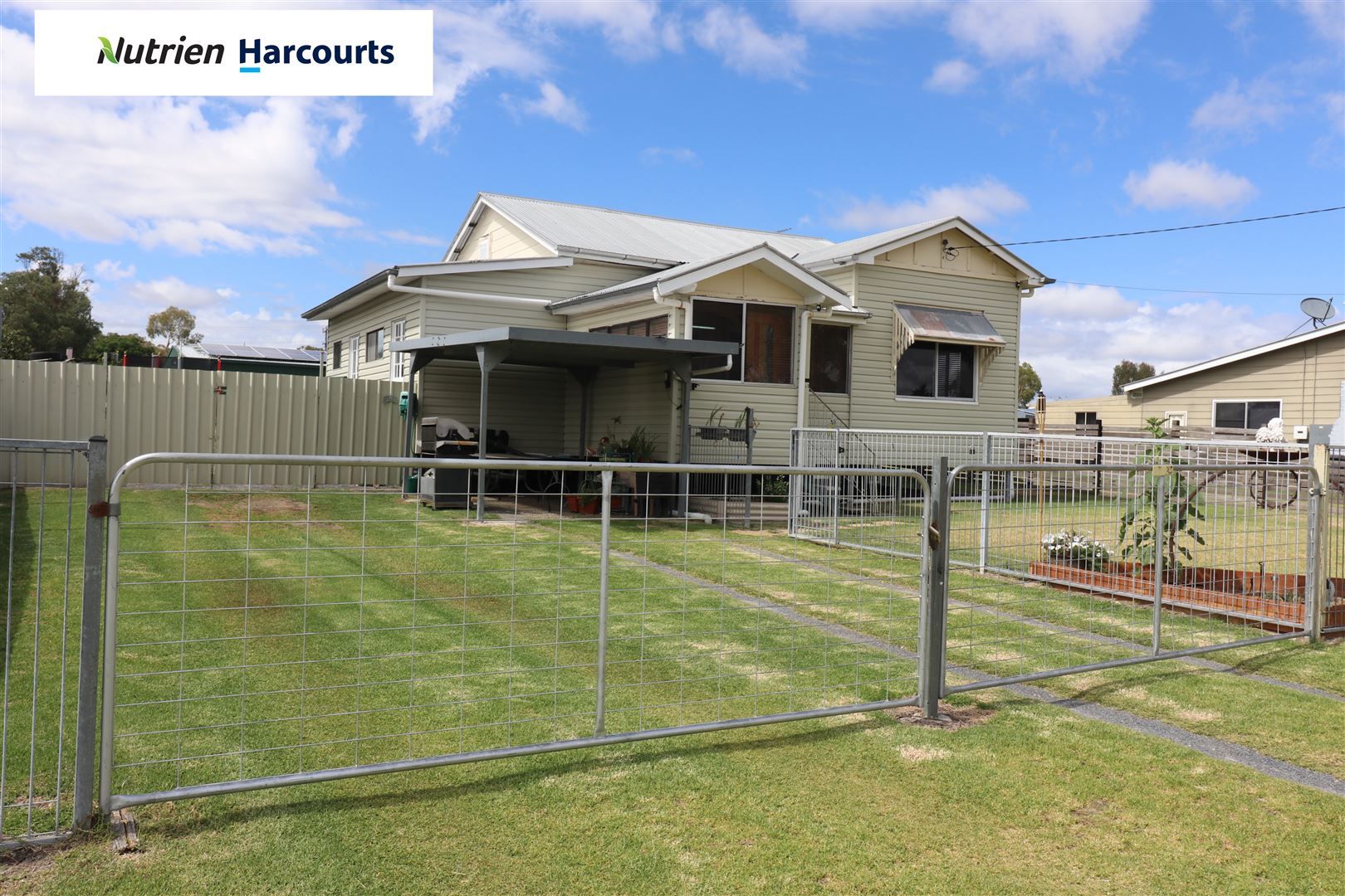 33 Barawell Street, Wallangarra QLD 4383, Image 1