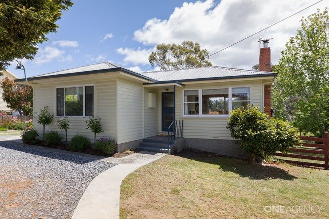 Picture of 19 Gravelly Beach Road, BLACKWALL TAS 7275