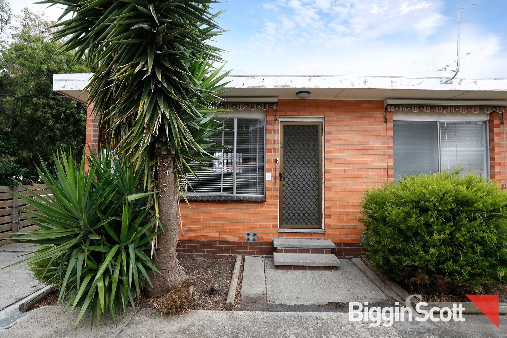 2 bedrooms Apartment / Unit / Flat in 1/29 Yarmouth Avenue ST ALBANS VIC, 3021