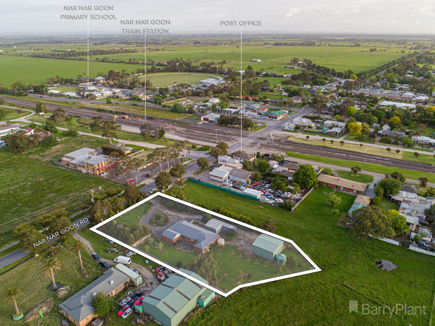 11 Nar Nar Goon Road, Nar Nar Goon VIC 3812, Image 2