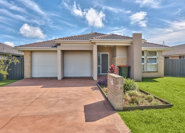 25 Niven Parade, Rutherford NSW 2320