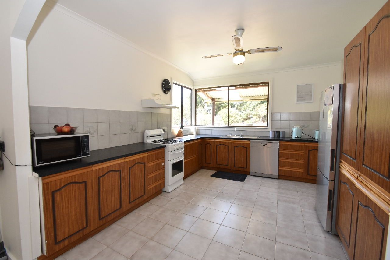 192 Wedgewood Road, Parndana SA 5220, Image 2