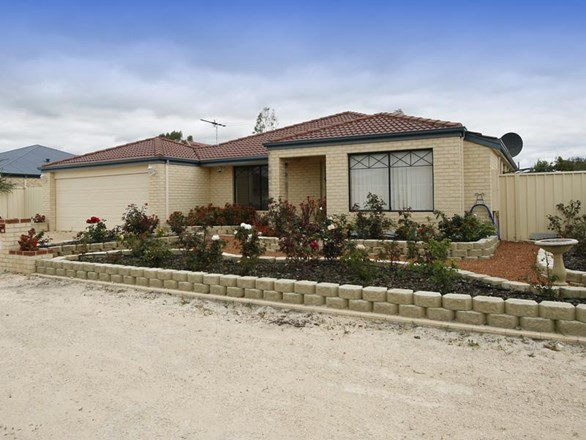 27 Serpentine Meander, Gosnells WA 6110