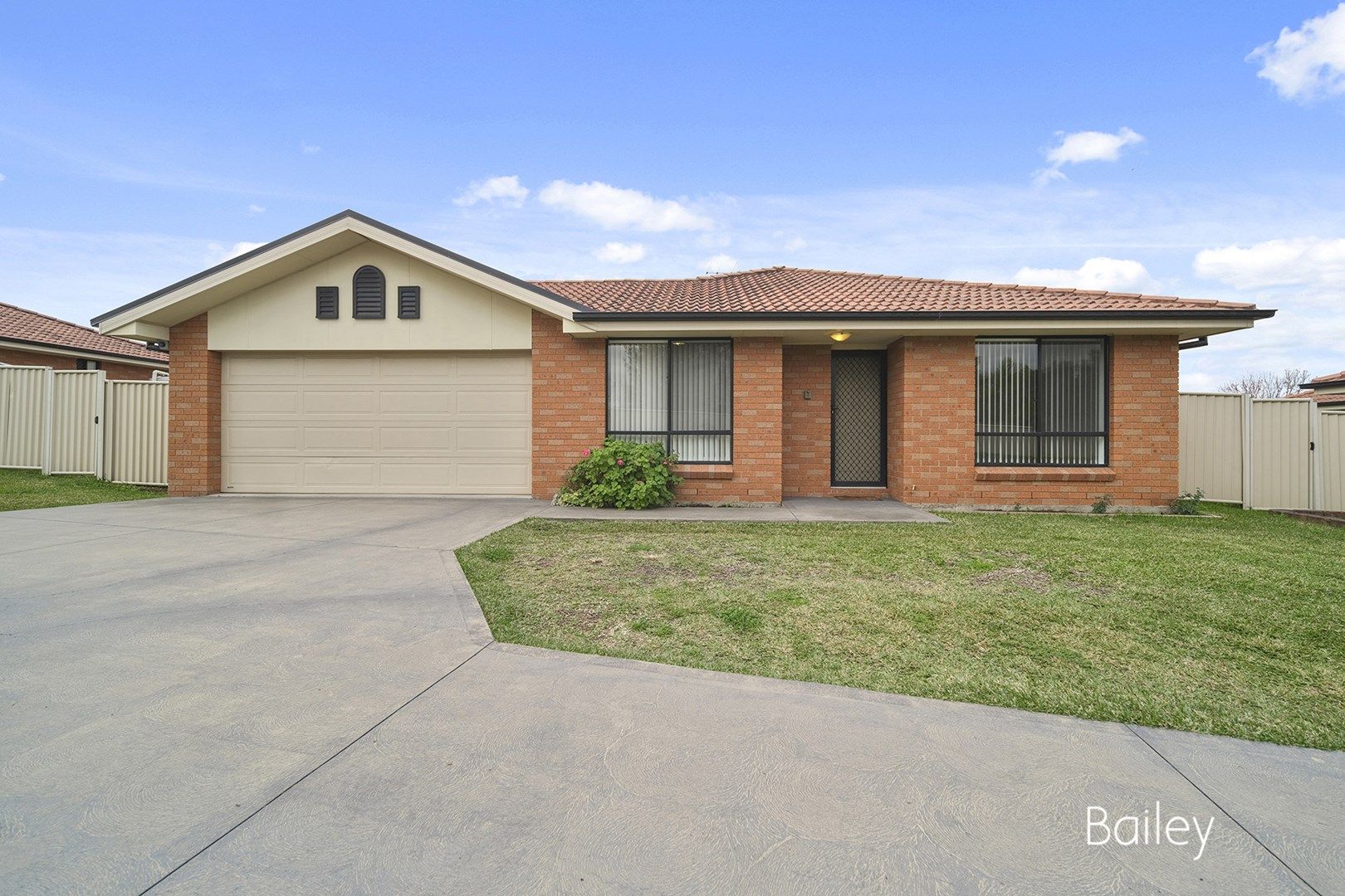 2/35 Sinclair Avenue, Singleton NSW 2330, Image 0