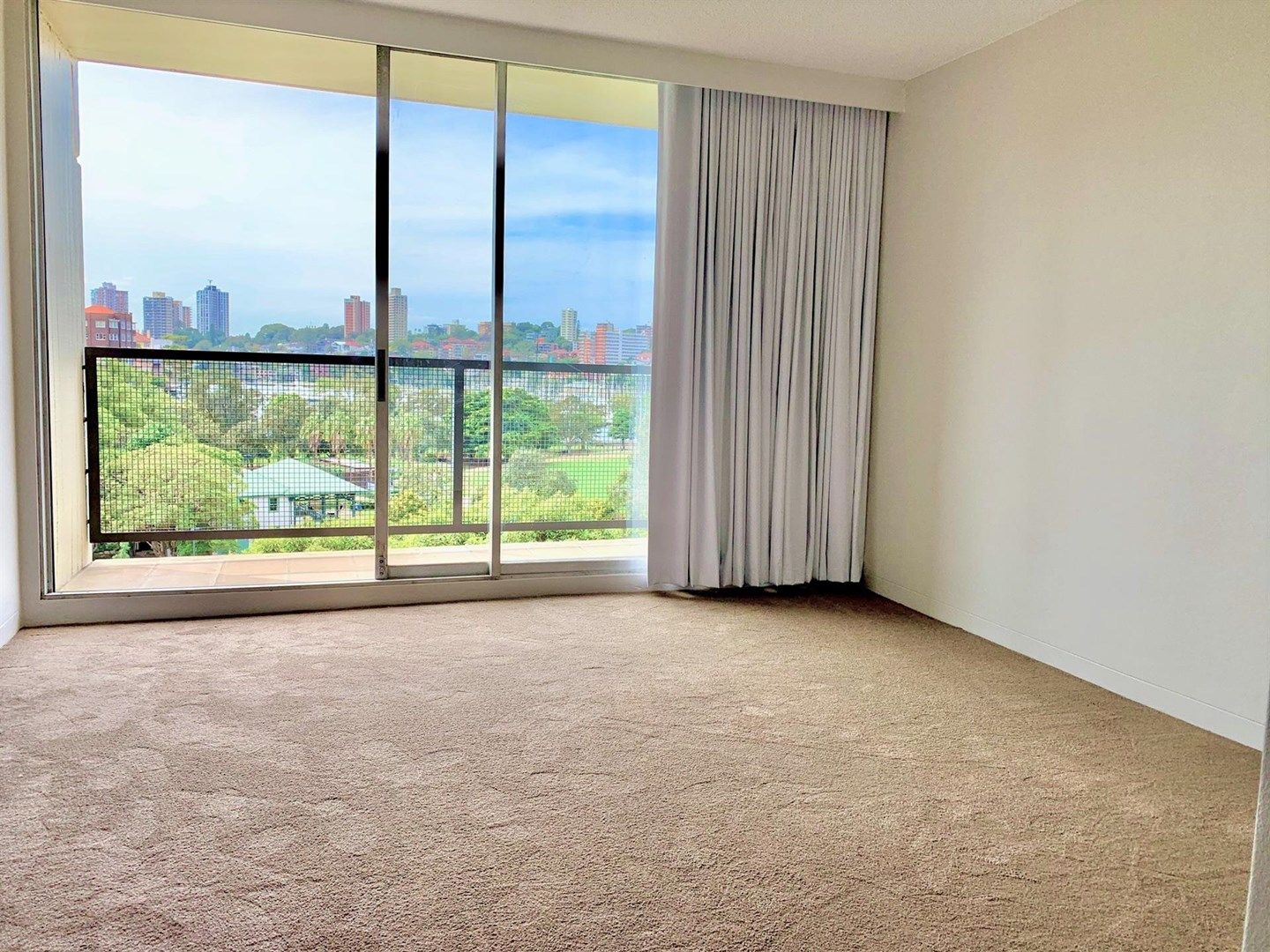 1 bedrooms Apartment / Unit / Flat in 60/50 Roslyn Gardens ELIZABETH BAY NSW, 2011