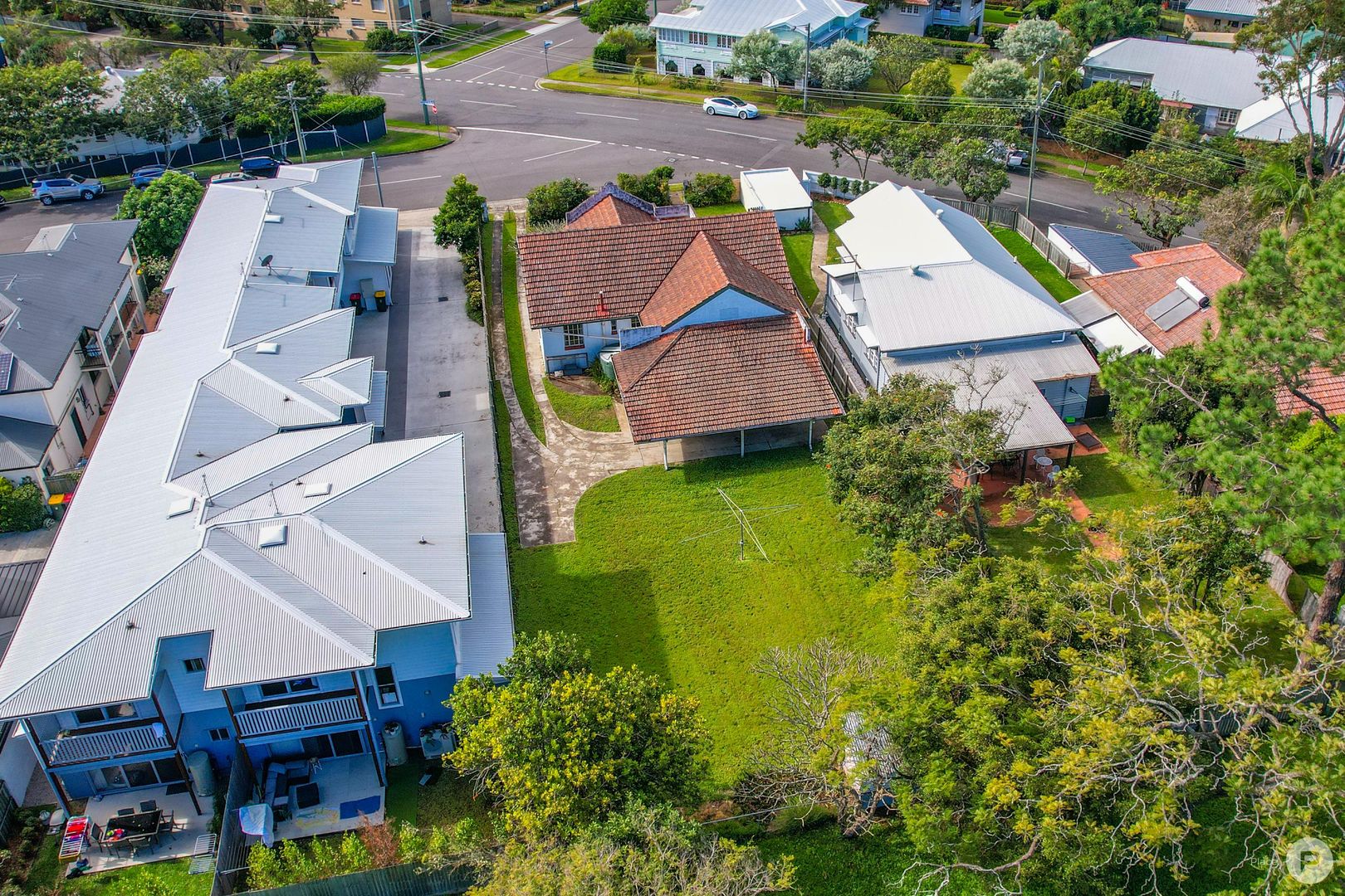 2 Emerald Street, Kedron QLD 4031, Image 1