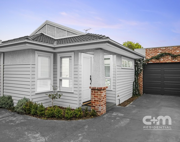 2/112 View Street, Glenroy VIC 3046