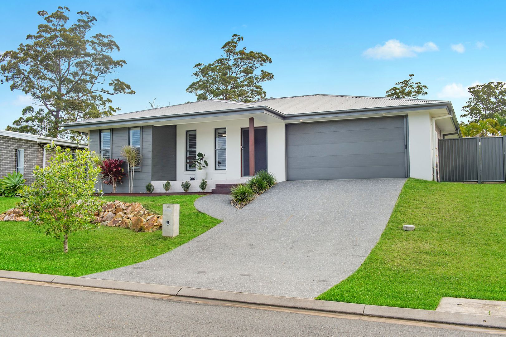 36 Tarragon Drive, Yippin Creek Property History & Address Research