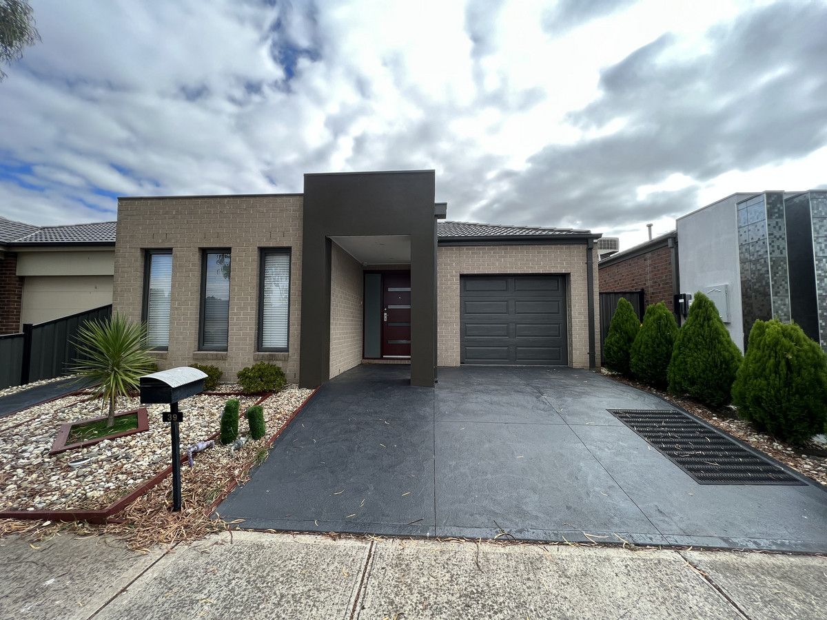 3 bedrooms House in 39 Domain Way CRAIGIEBURN VIC, 3064