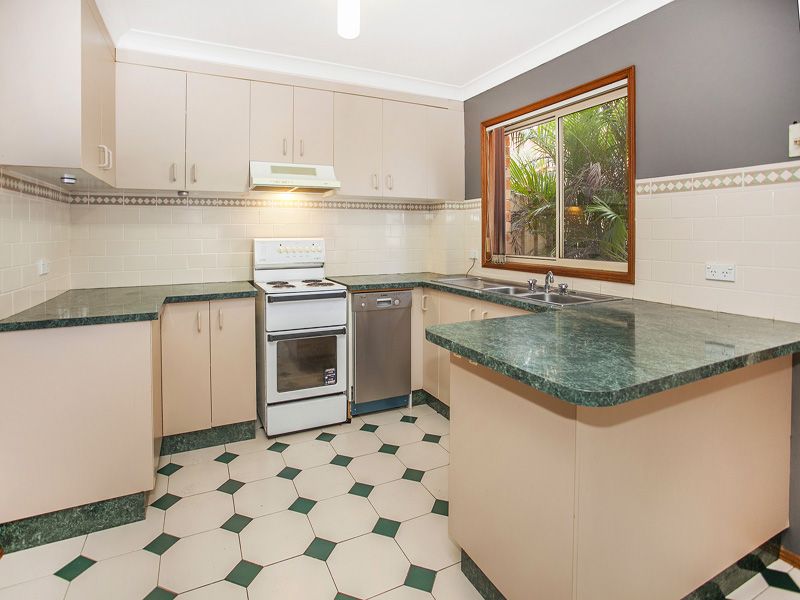 1/22-24 Bateman Avenue, ALBION PARK RAIL NSW 2527, Image 2