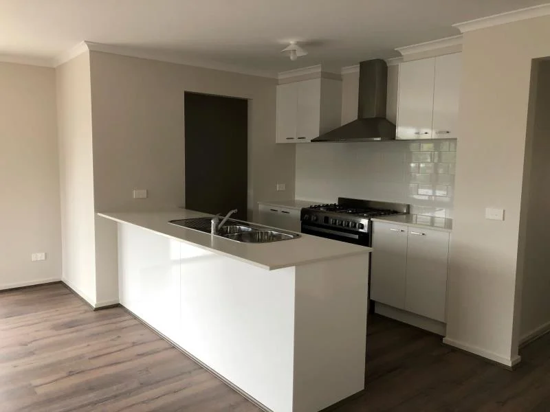 Additional image 5 of 14 Hawkesburn Court, Warragul VIC 3820