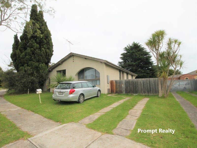 3 bedrooms House in 10 Carter Court FRANKSTON VIC, 3199