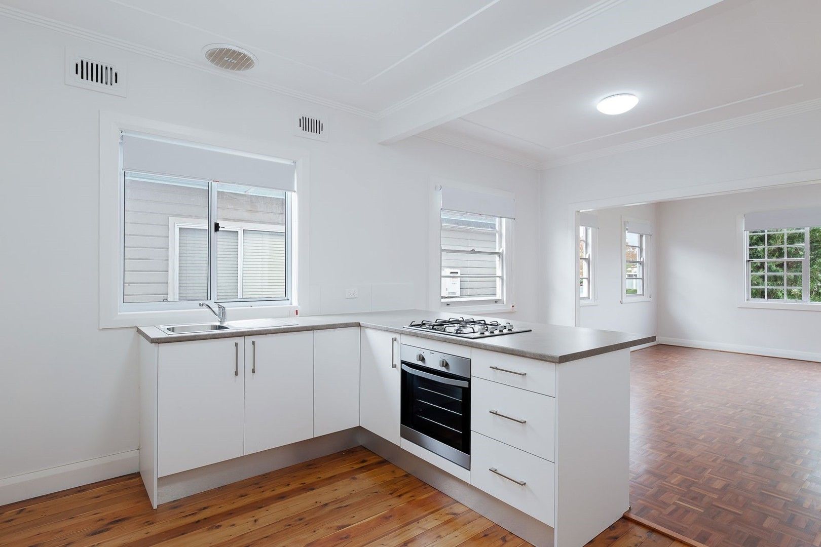 3 bedrooms House in 22 Meadow Road NEW LAMBTON NSW, 2305